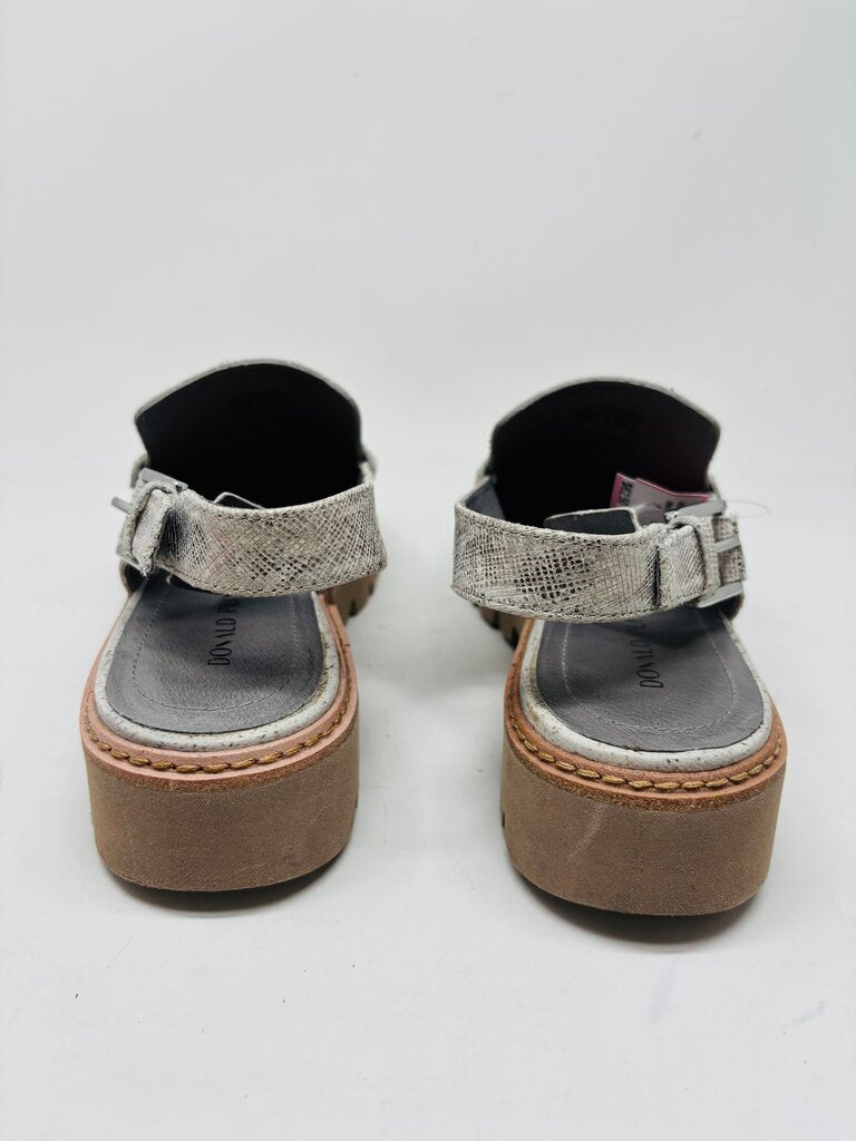 Donald J. Pliner Loafers Silver 9