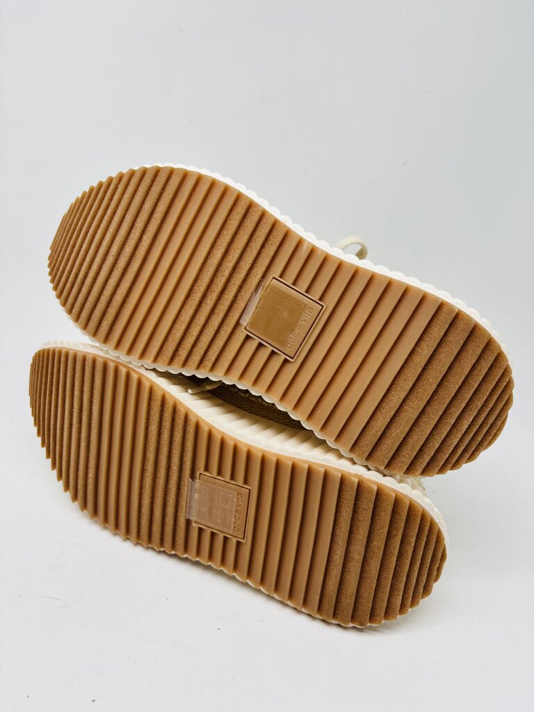 Dolce Vita Sneakers Tan 6.5