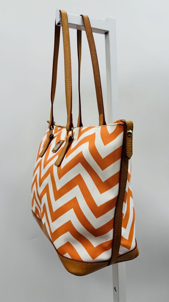 Dooney & Bourke Tote Orange