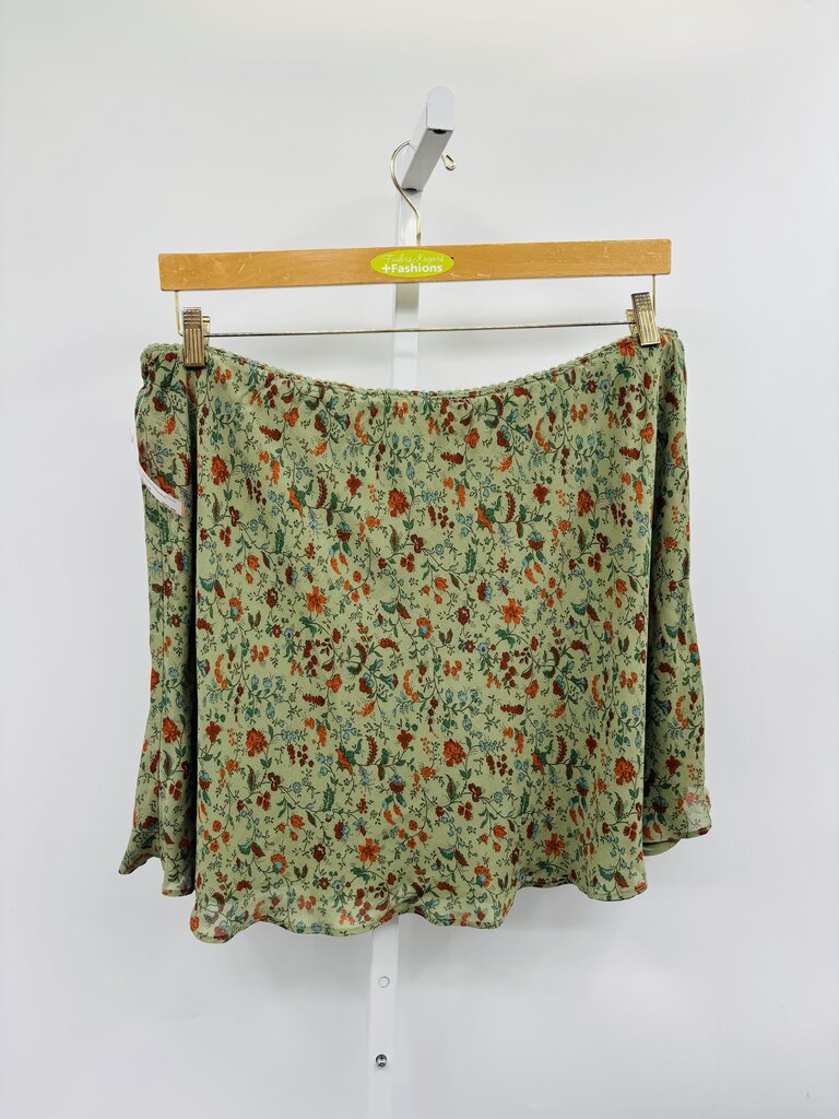 Reformation Skirt Plus Mini Green 3X