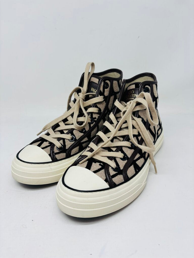 Valentino Garavani LUXURY SHOES Beige 7