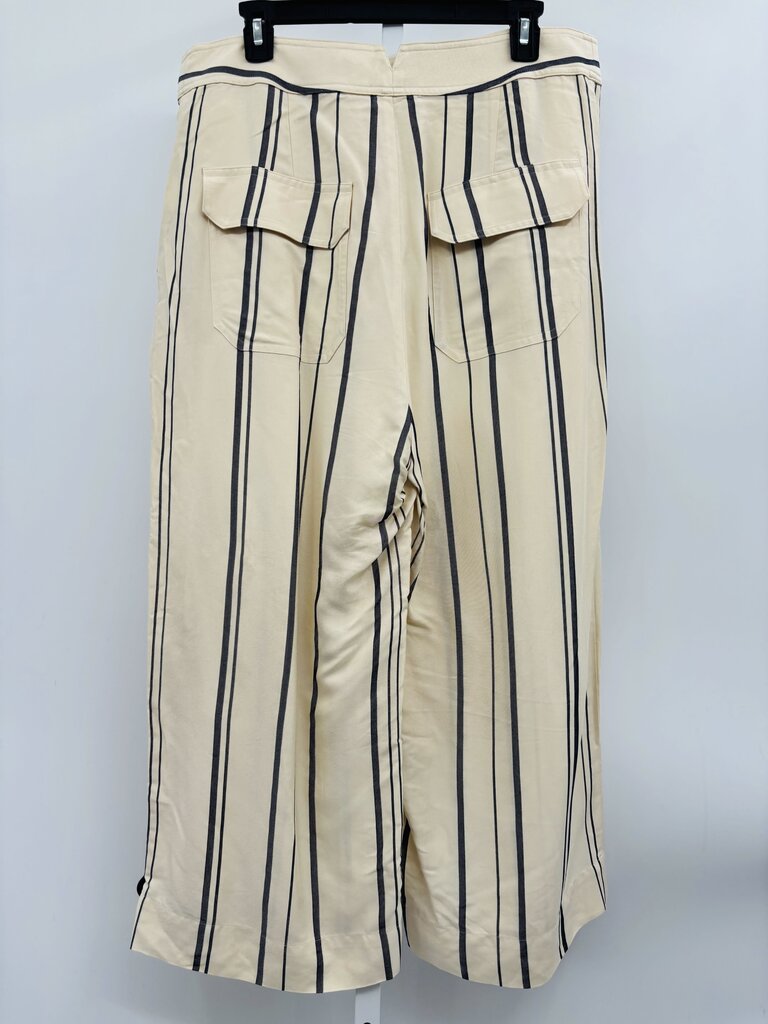 Equipment: Femme Cropped Pants Beige 12