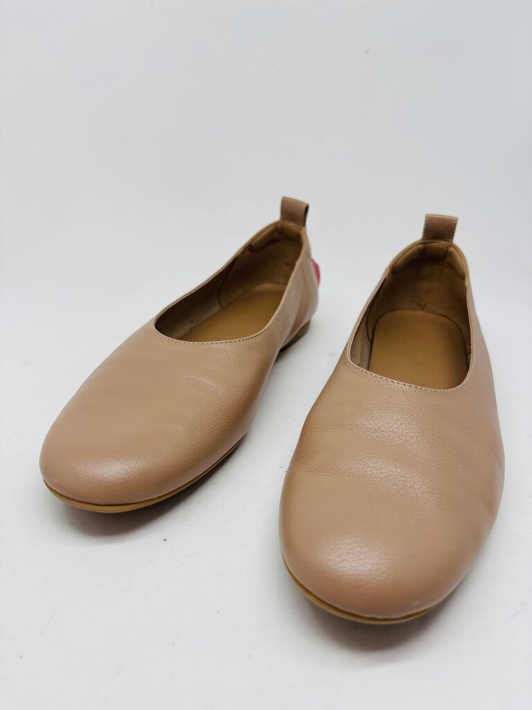 Everlane Flats Tan 8