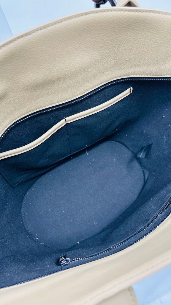 Eslla Handbag Beige