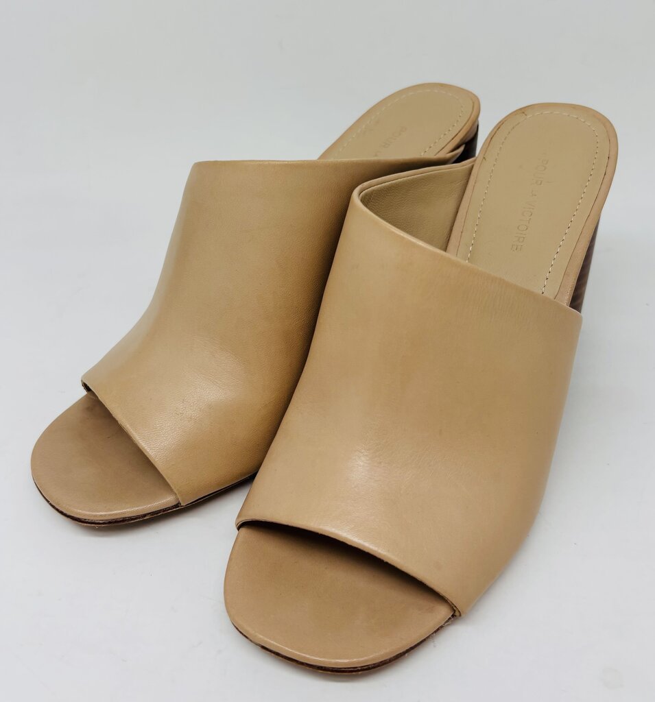 Pour la Victoire Heels Beige 6.5