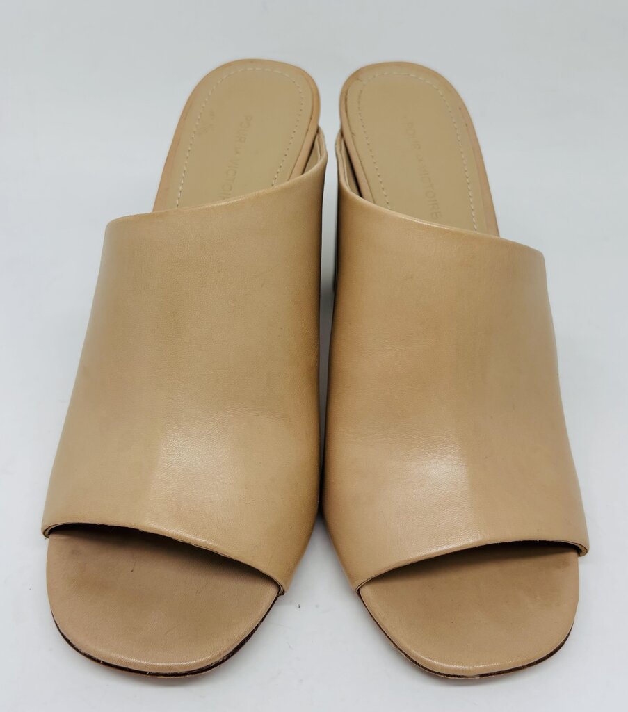 Pour la Victoire Heels Beige 6.5