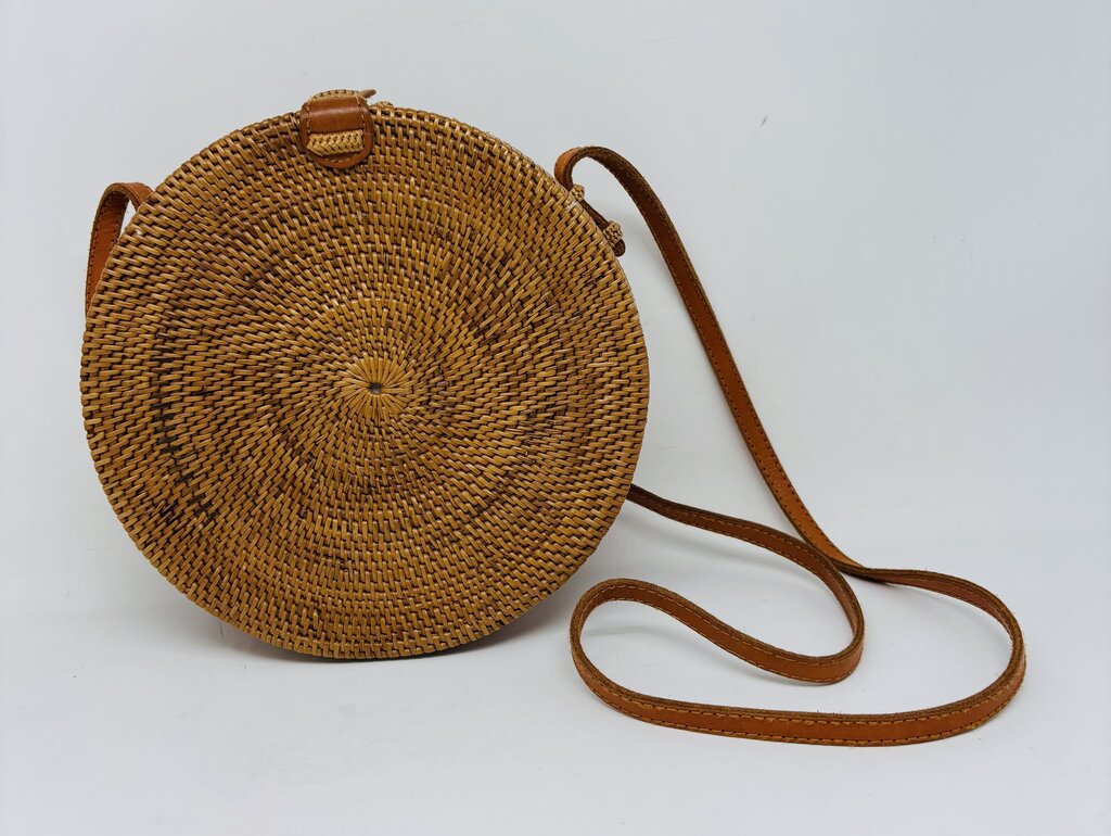 Street Level Crossbody Bag Tan