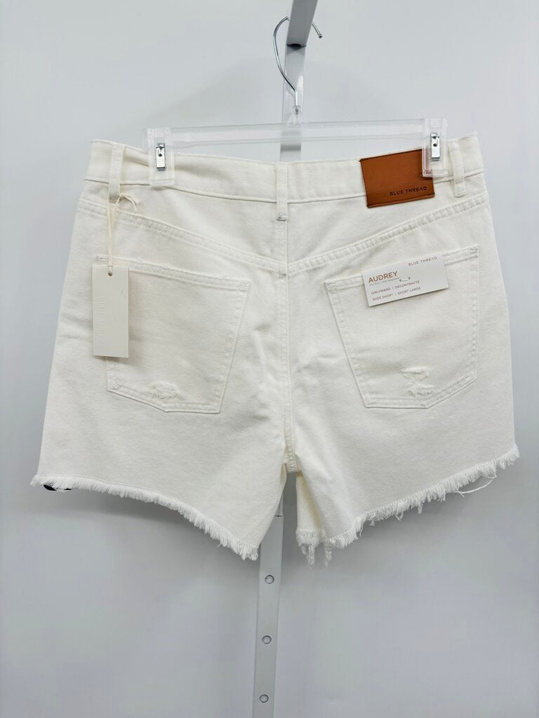 Tribal Shorts White 6
