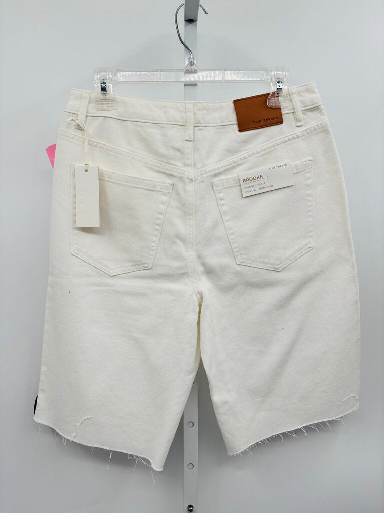 Tribal Shorts White 6