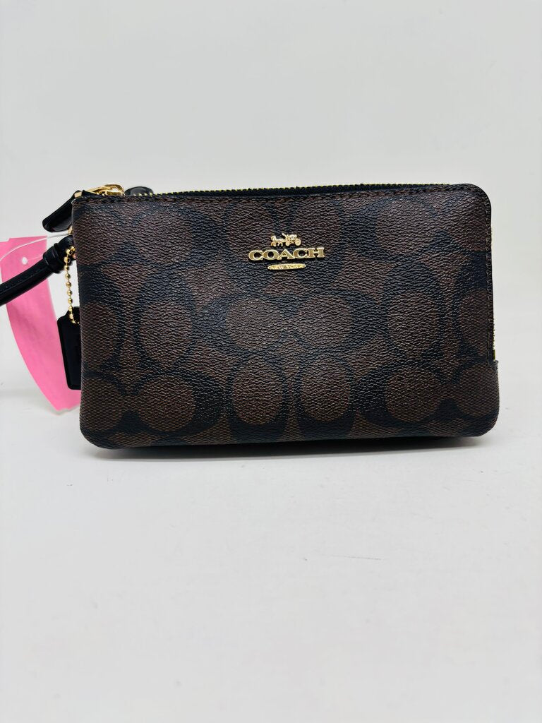 Coach Wristlet Brown Signature