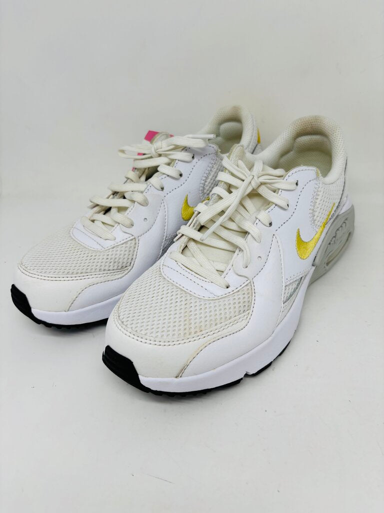 Nike Sneakers WShite 7