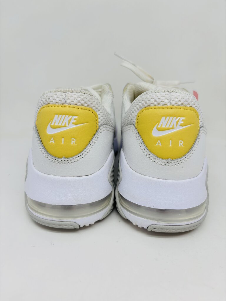 Nike Sneakers WShite 7