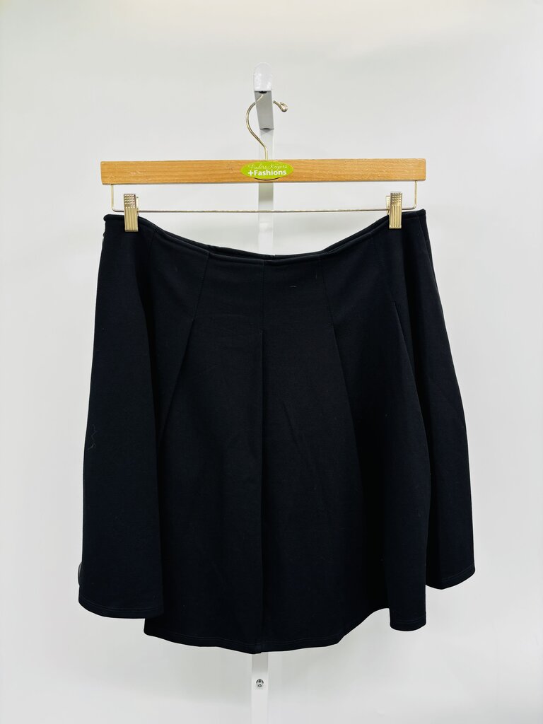 Torrid Skirt Black 16