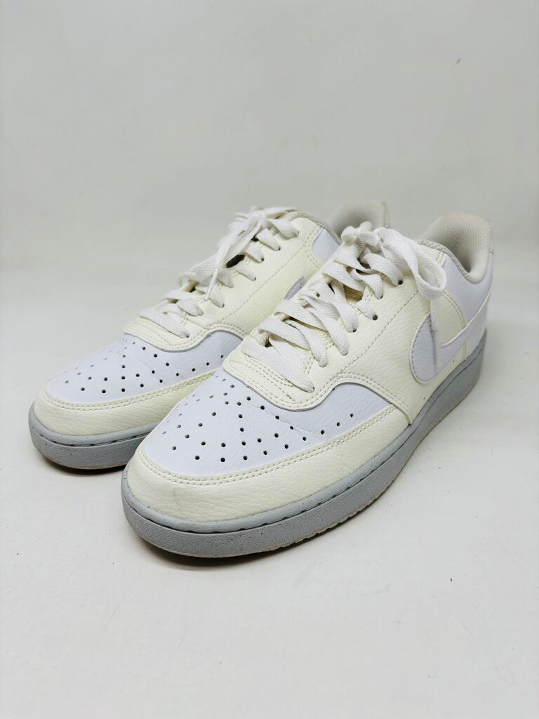 Nike Sneakers Beige 9.5