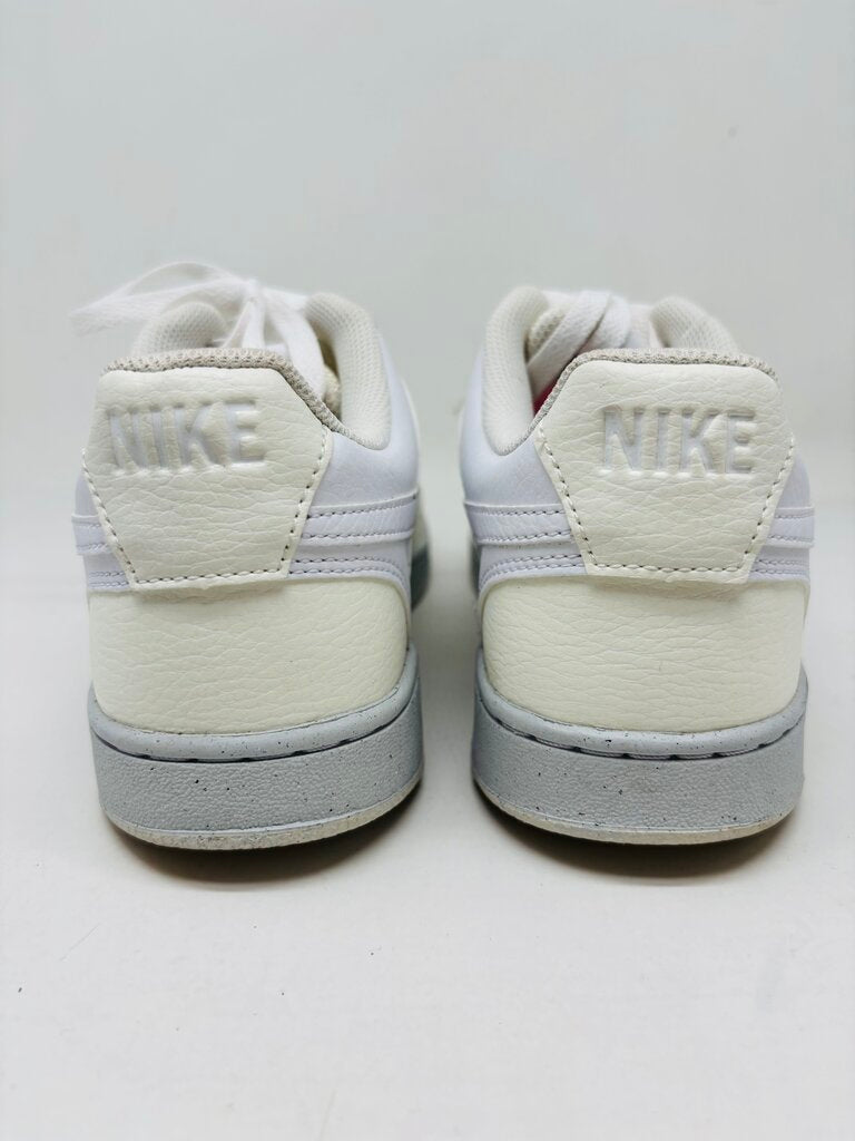 Nike Sneakers Beige 9.5