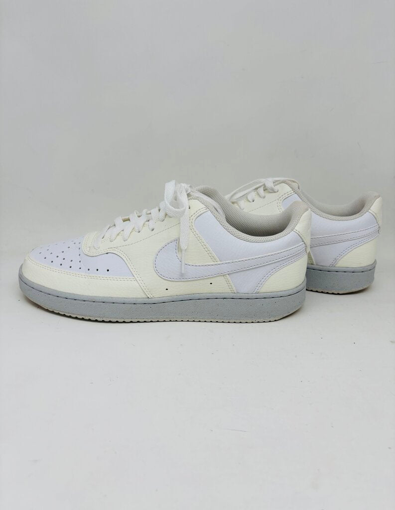Nike Sneakers Beige 9.5