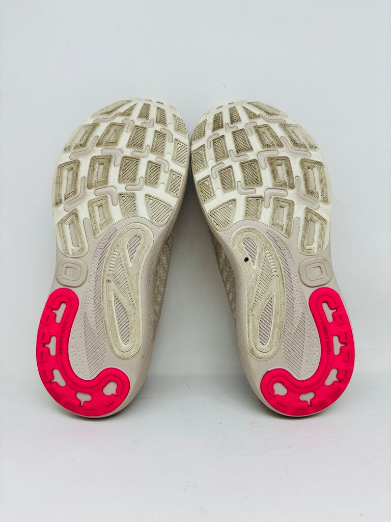 Brooks Sneakers Tan 9.5