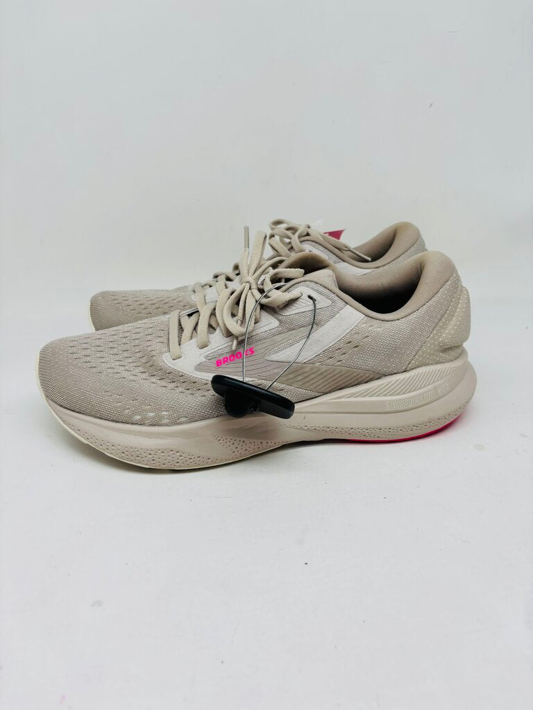 Brooks Sneakers Tan 9.5