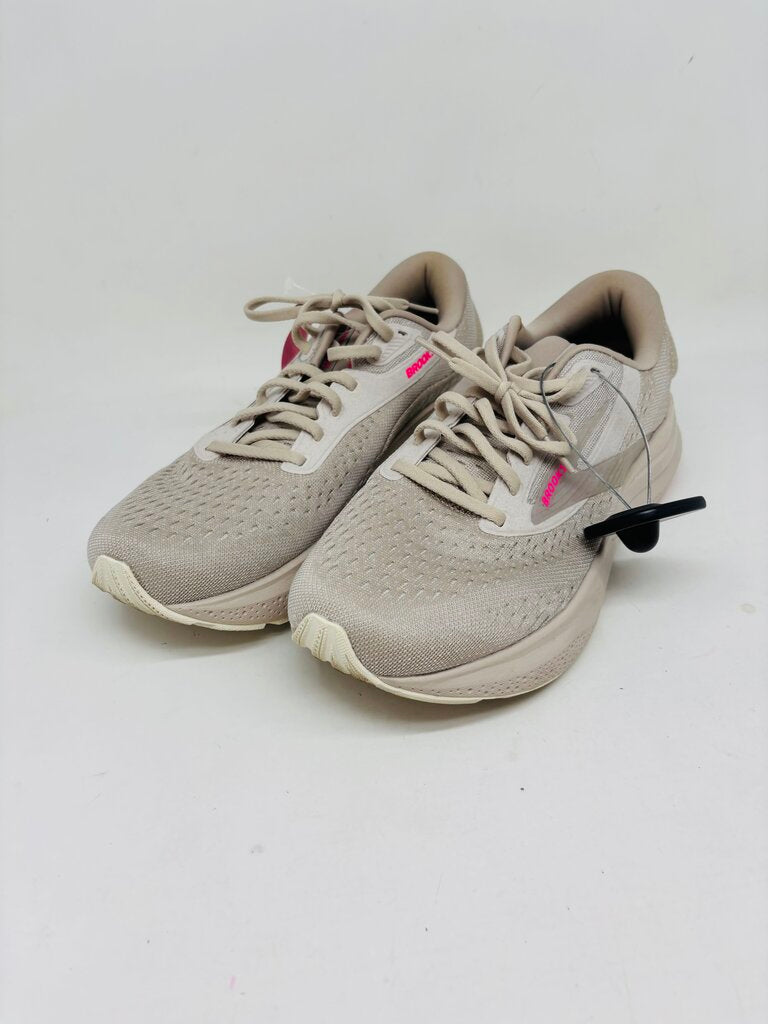 Brooks Sneakers Tan 9.5