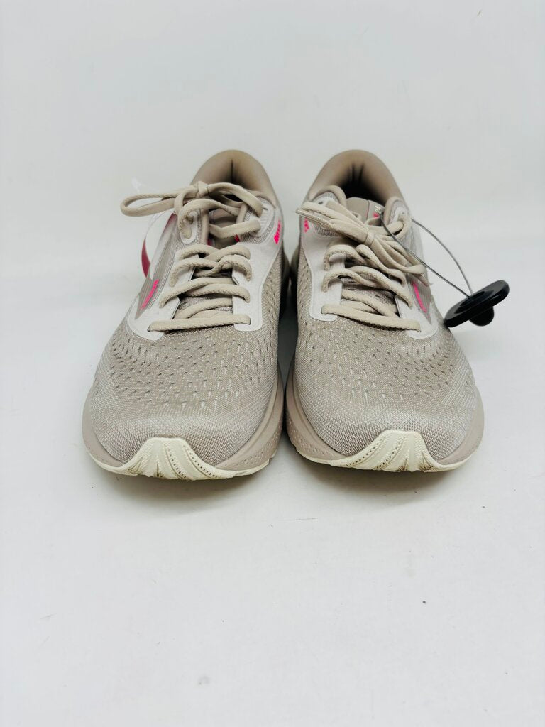 Brooks Sneakers Tan 9.5