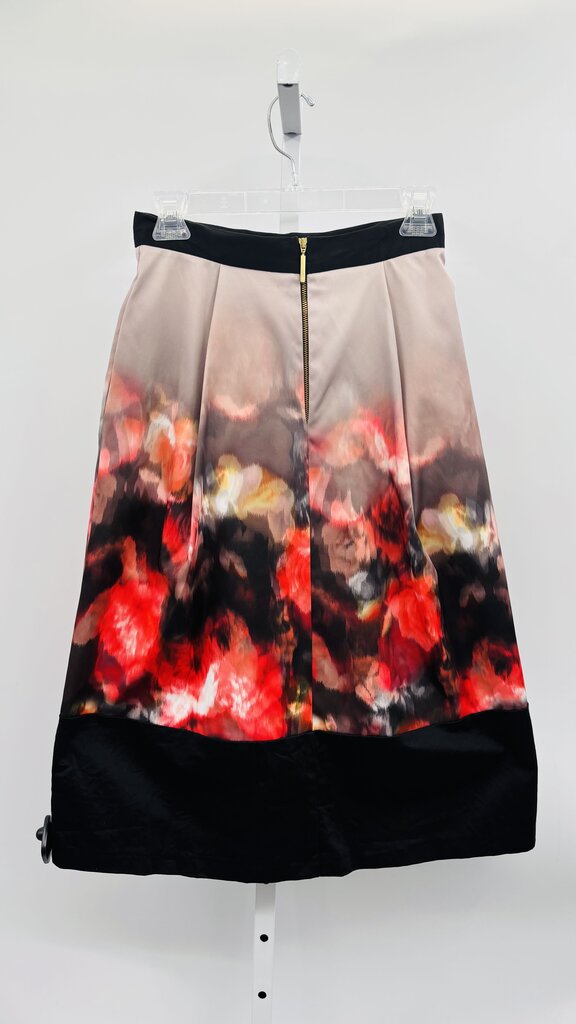 Closet London Skirt Black/Red 4
