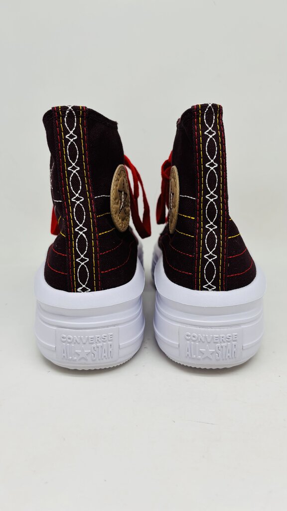 Converse Sneakers Brown 7.5