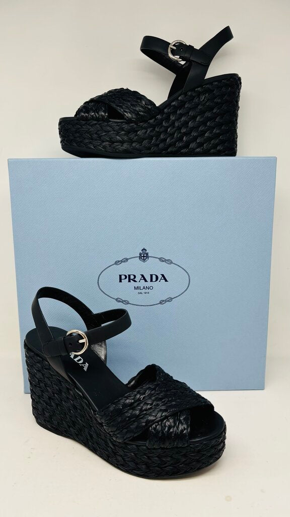 Prada LUXURY SHOES Black 38