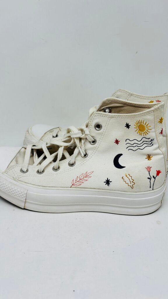 Converse Sneakers Beige 9.5