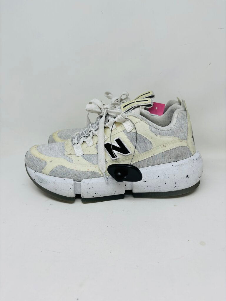 New Balance Sneakers Grey 8.5
