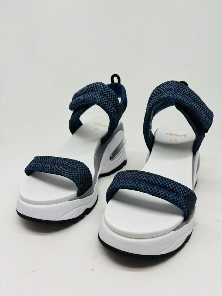 Ash Wedge Navy 9