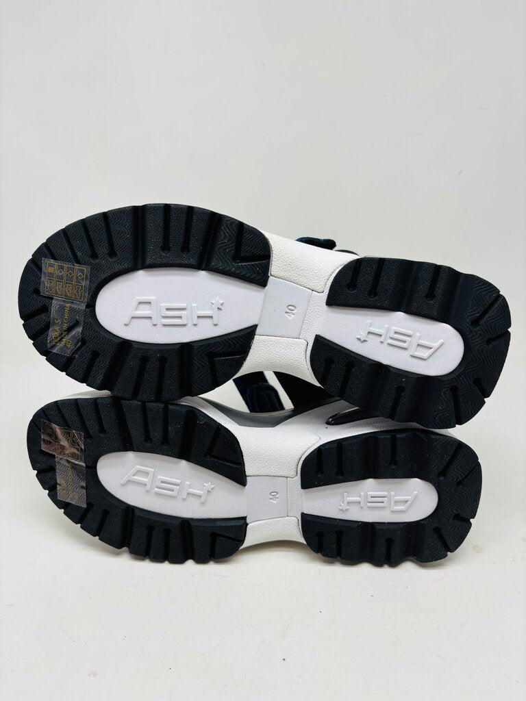 Ash Wedge Navy 9