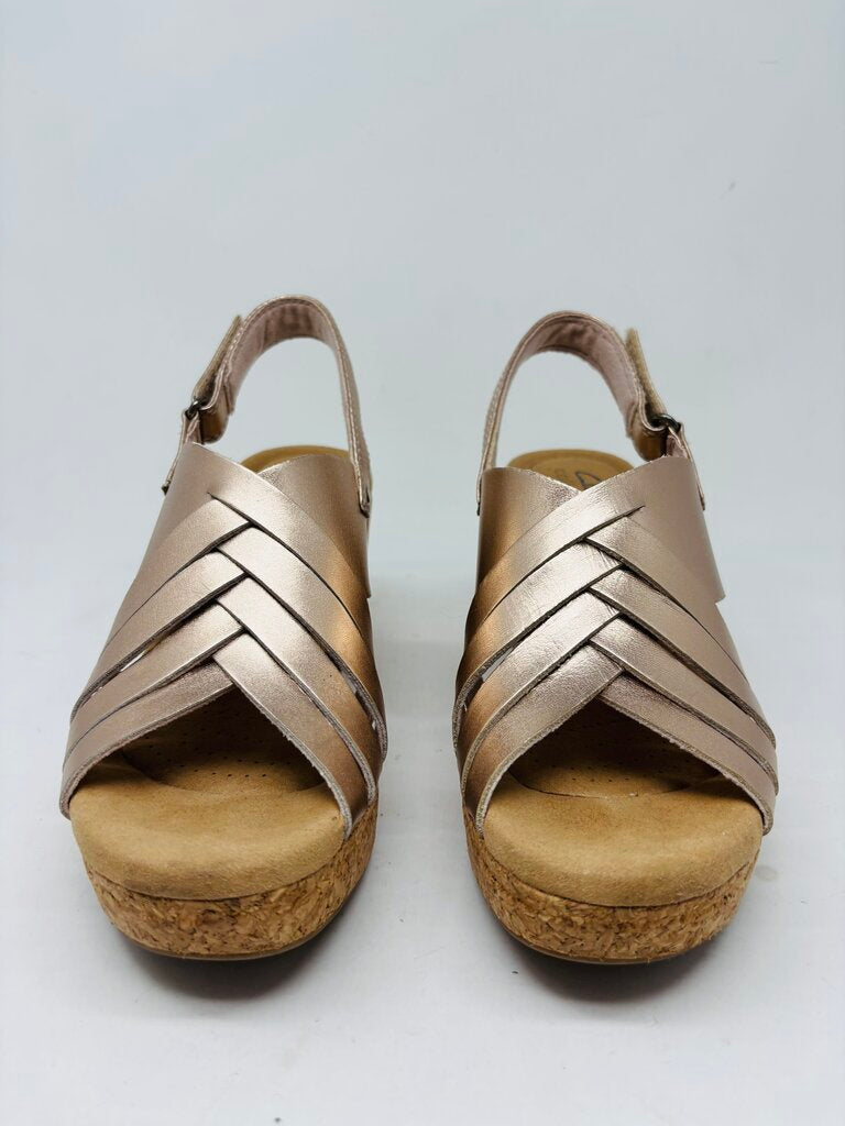 Clarks Wedge Gold 7