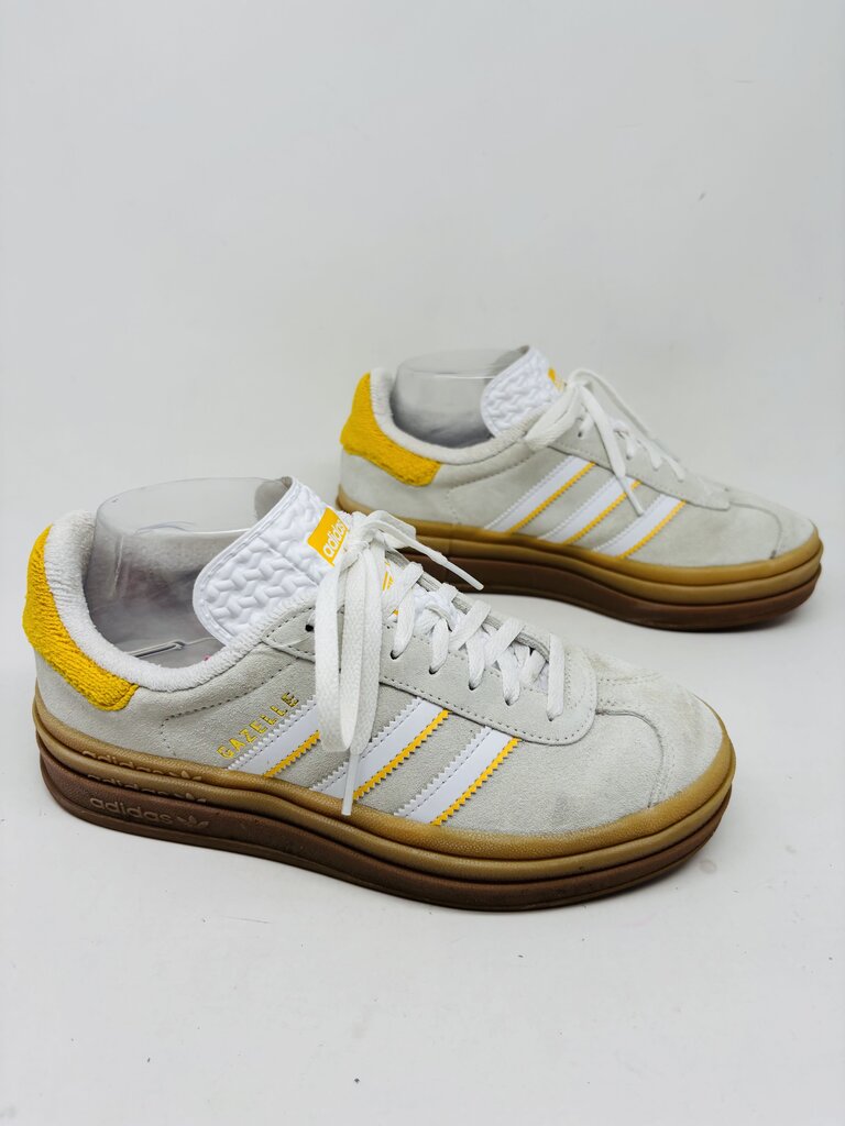 Adidas Sneakers Yellow 6.5