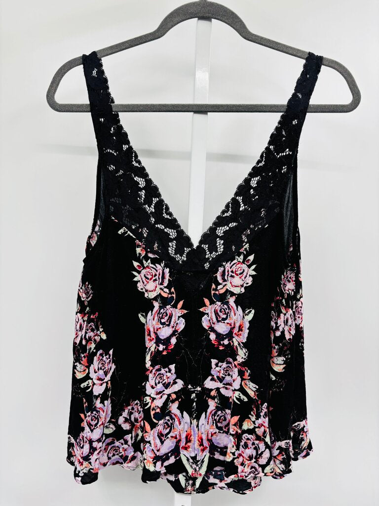 Intimately: FP Top Black M