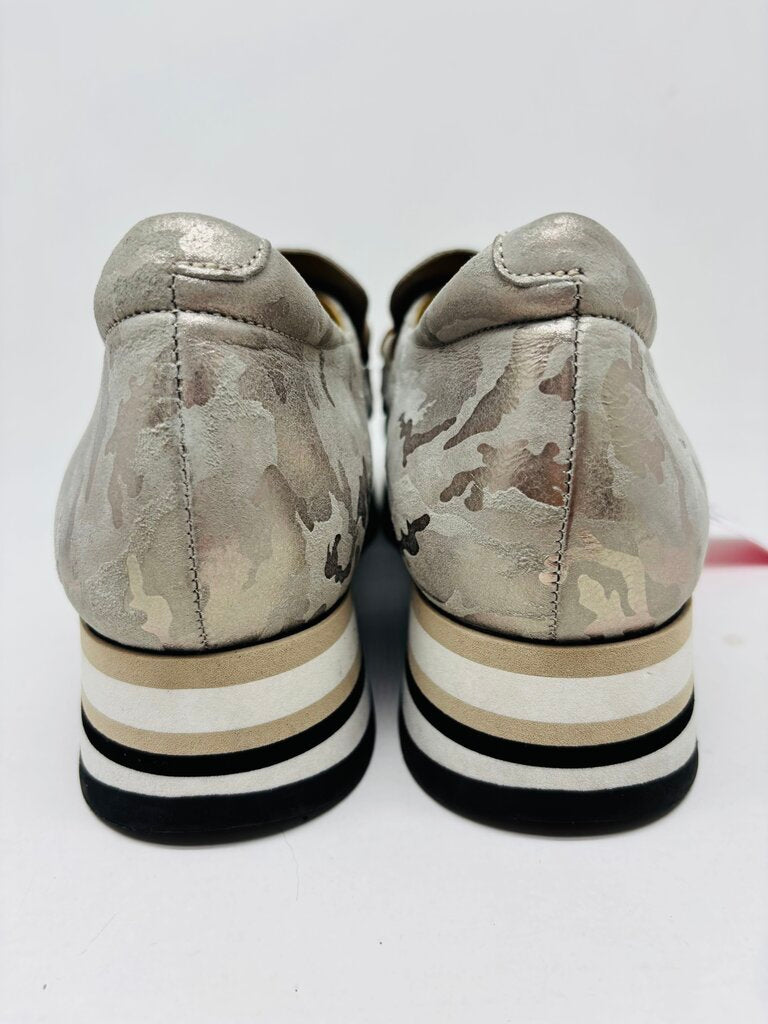 Softwaves Loafers Gold 11