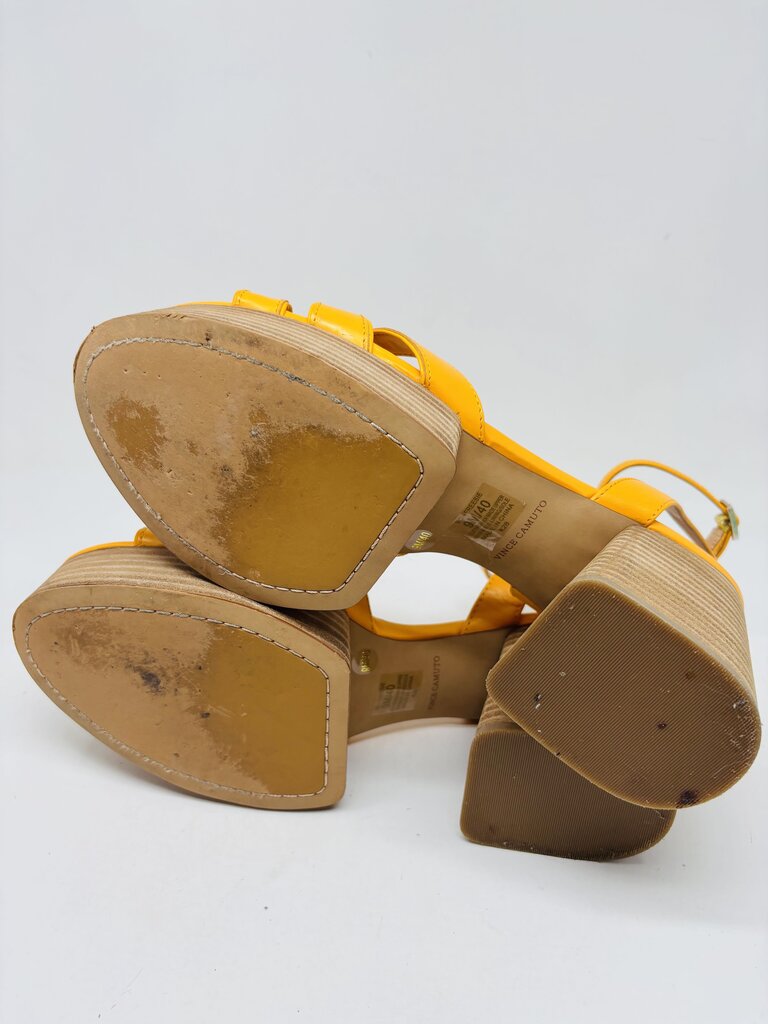 Vince Camuto Heels Orange 9
