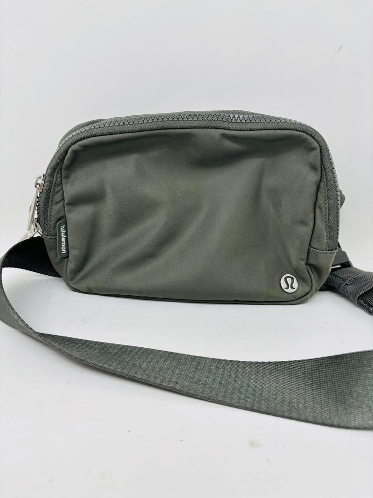 Lululemon Belt Bag Green