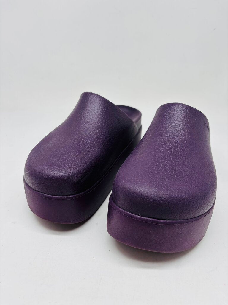 Crocs Clogs Purple 6