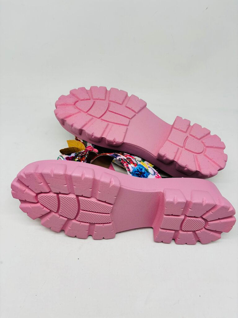 Betsey Johnson Sandals Multi 8