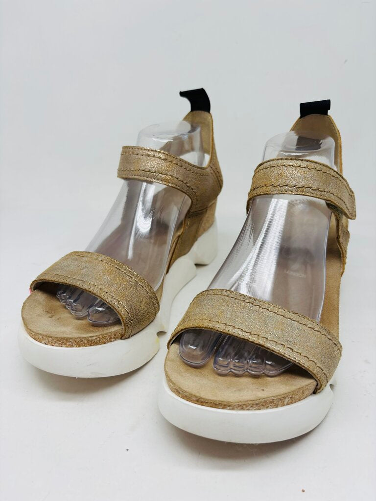 FLY London Wedge Beige 9