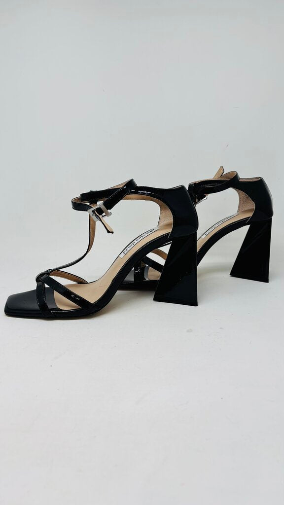 Charles David Heels Black 9.5