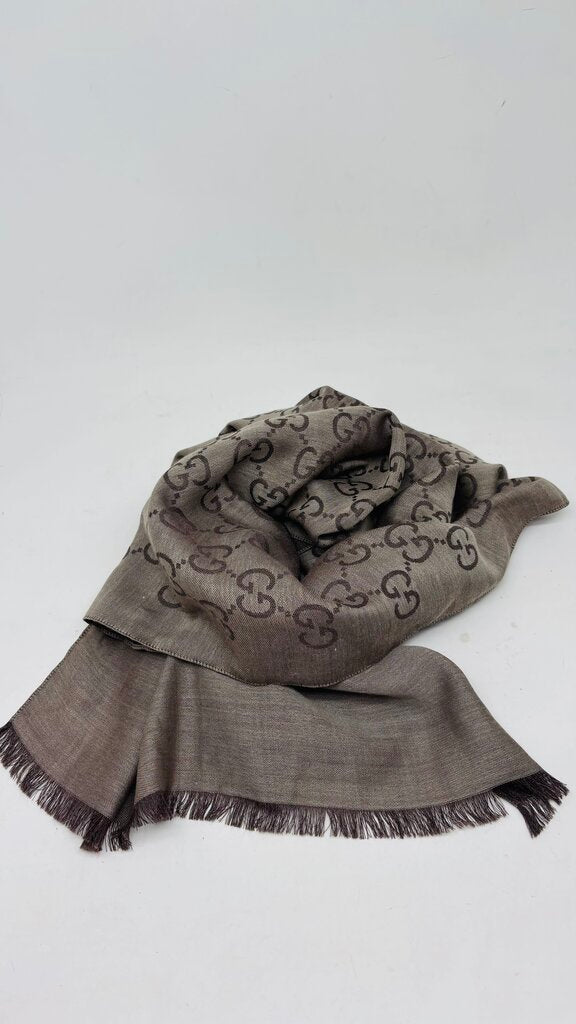 Gucci LUXURY SCARF Taupe