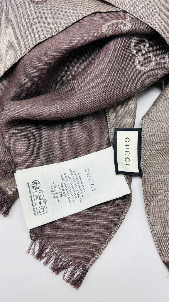 Gucci LUXURY SCARF Taupe