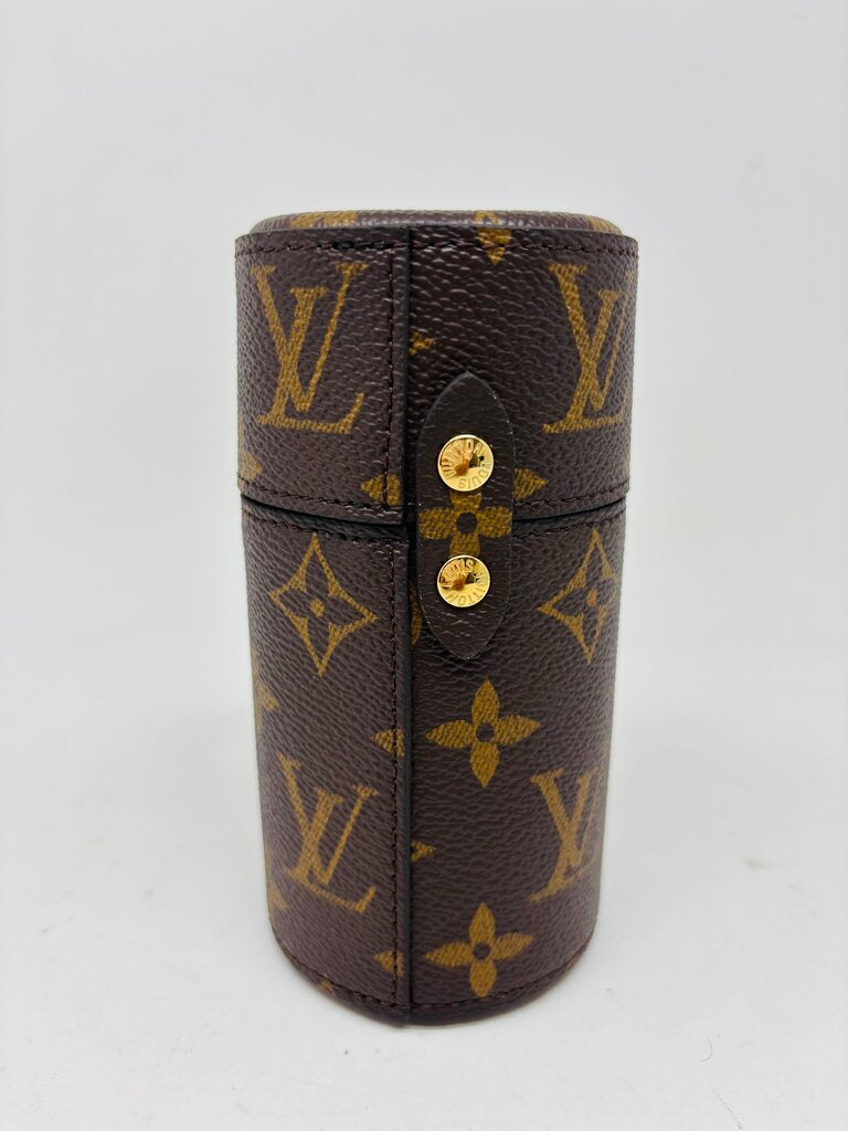 Louis Vuitton LUXURY ACCESSORIES Brown Monogram