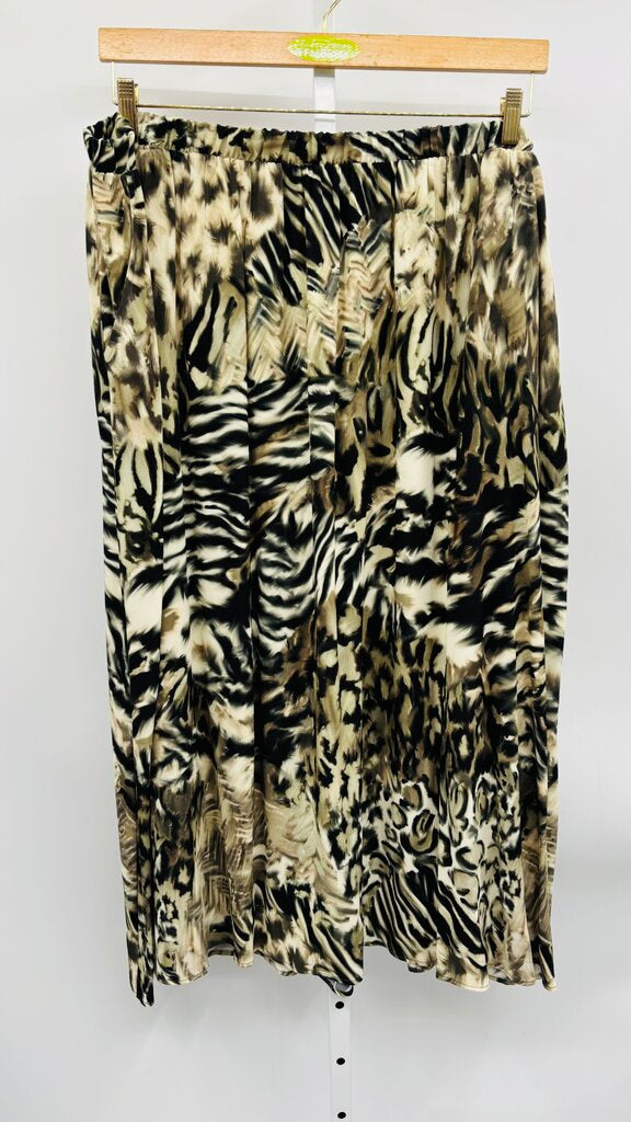 Karen Kane Skirt Plus Green 3X
