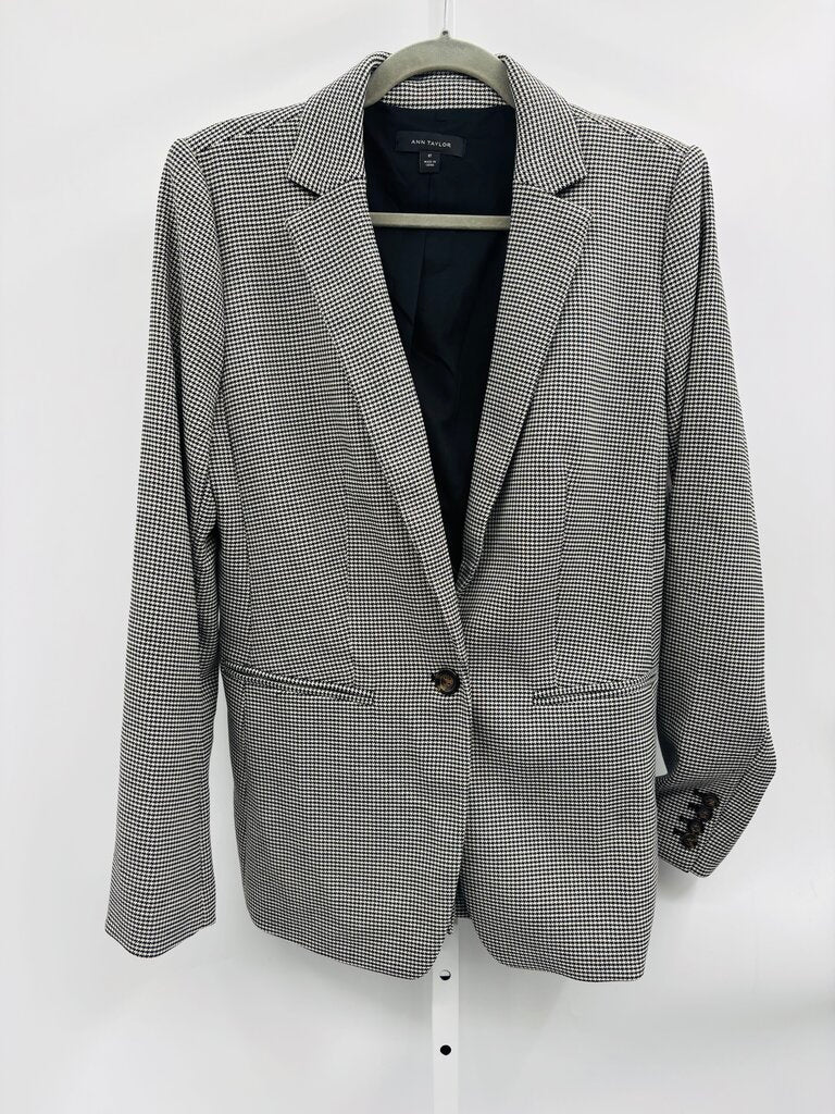 Ann Taylor Blazer Black 8