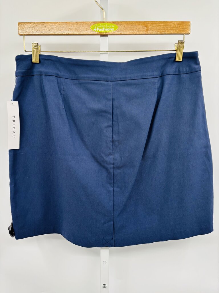 Tribal Skort Plus Navy 18