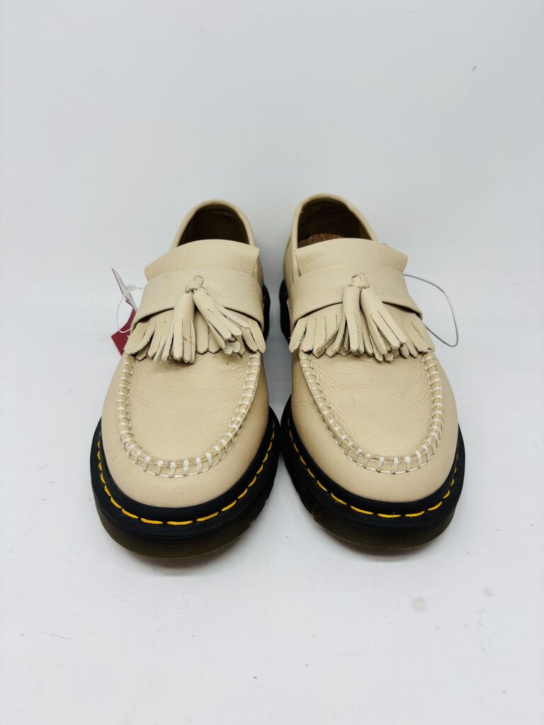 Dr. Martens Loafers Beige 9