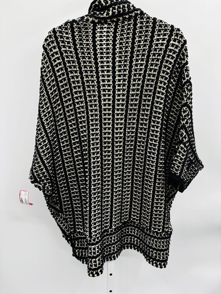 Moth Cardigan Black M