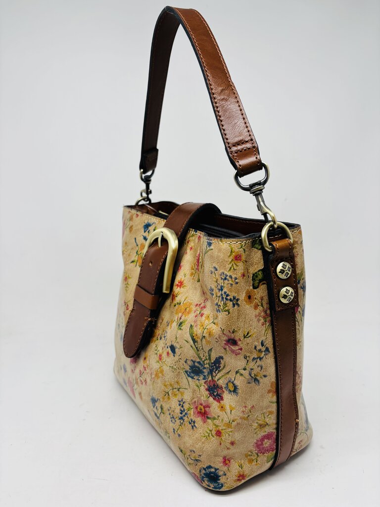 Patricia Nash Handbag Beige